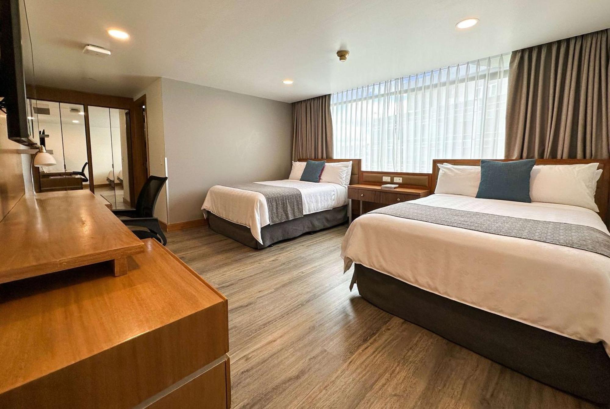 Wyndham Garden Quito Hotel Exterior photo